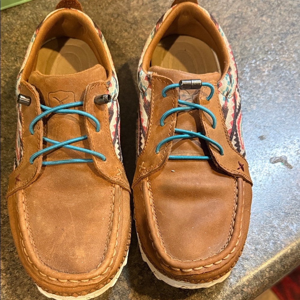 Women’s Brown Leather Twisted X Shoes